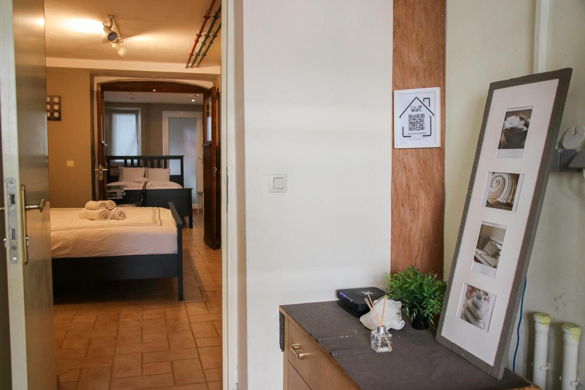 Archimede Guest House บรัสเซลส์ ภายนอก รูปภาพ